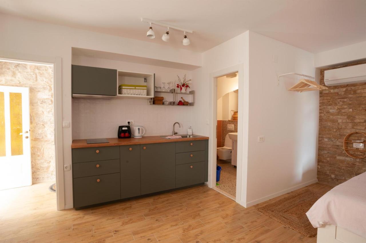 Apartamento Sketches Of Milna Milna  Exterior foto