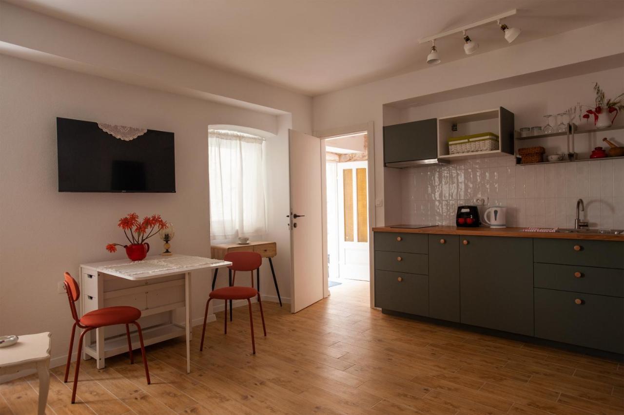 Apartamento Sketches Of Milna Milna  Exterior foto